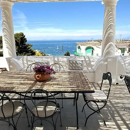 Casa La Terrazza Island كابري